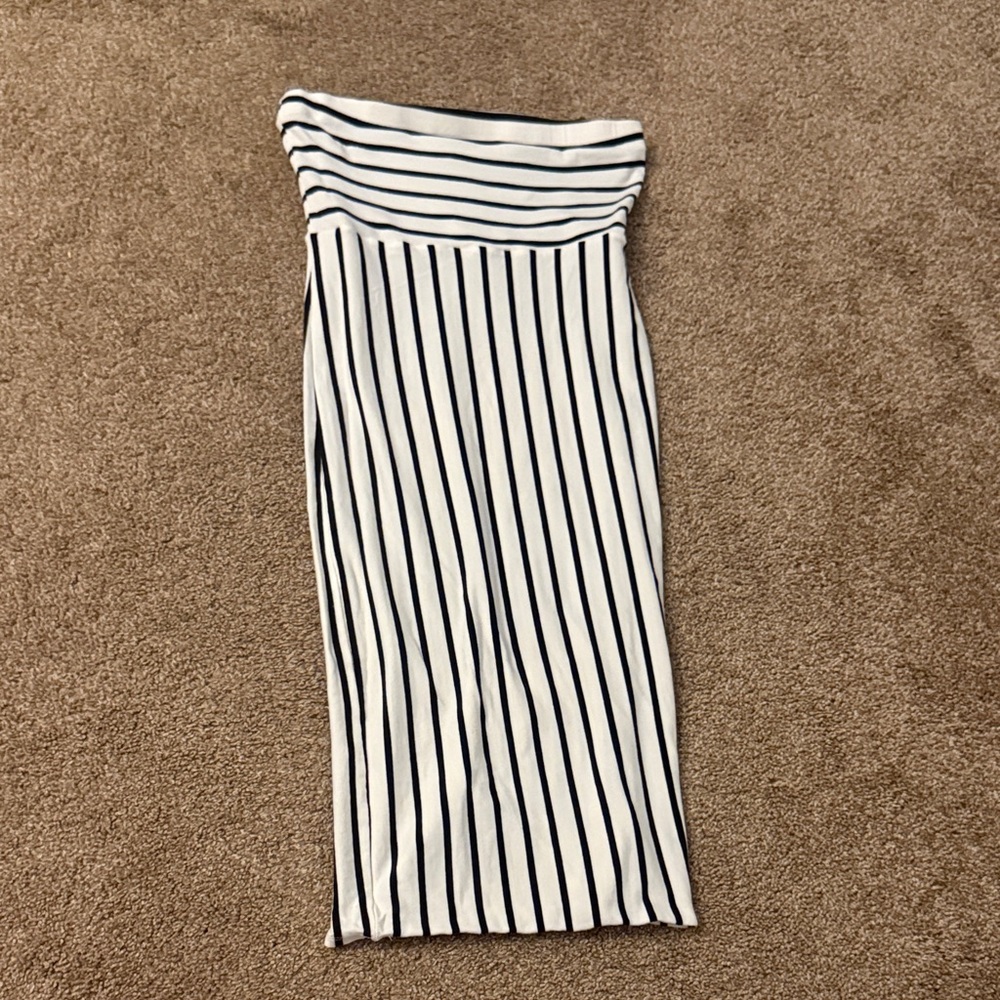 Heart & Hips Black and White Strapless Dress